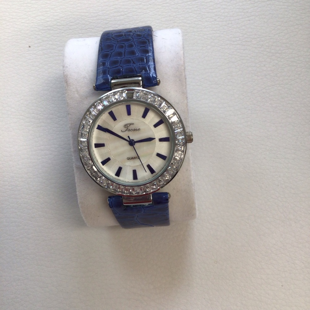 Techno Crystal Watch